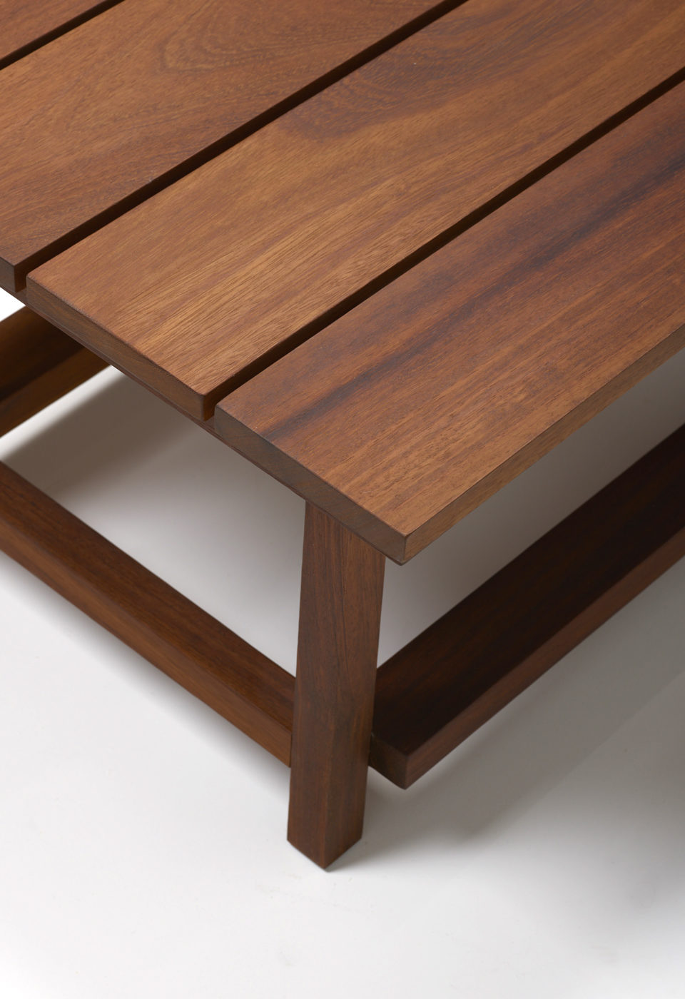 开云（中国） - 桌几|餐桌|办公家具|设计师家具|克莱里奇餐桌